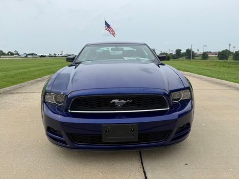 Used 2014 Ford Mustang Coupe w/ Equipment Group 102A RWD image 9