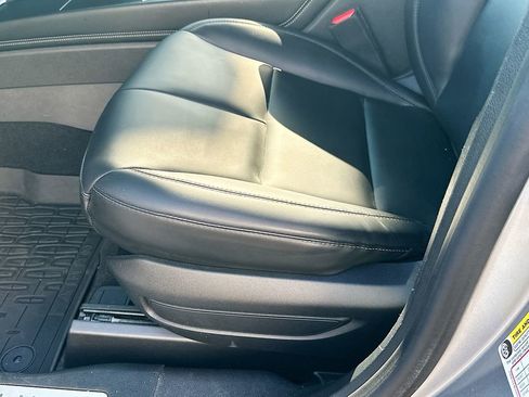 Used 2024 Lincoln Corsair FWD image 9