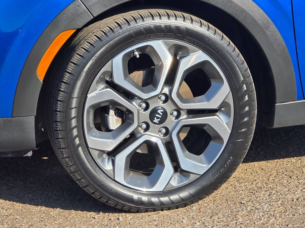Used 2021 Kia Soul X-Line FWD image 30