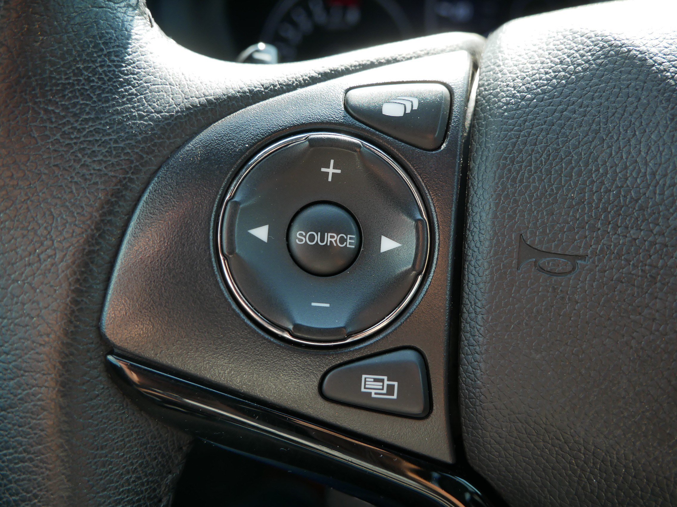 Used 2022 Honda HR-V Sport image 32