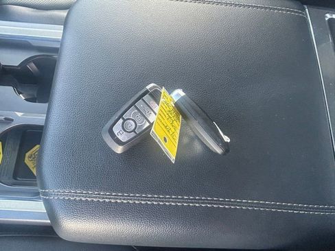 Used 2023 Ford F250 Lariat w/ Lariat Ultimate Package image 50