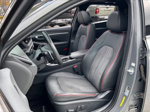 Used 2021 Hyundai Sonata SEL Plus w/ Tech Package image 7