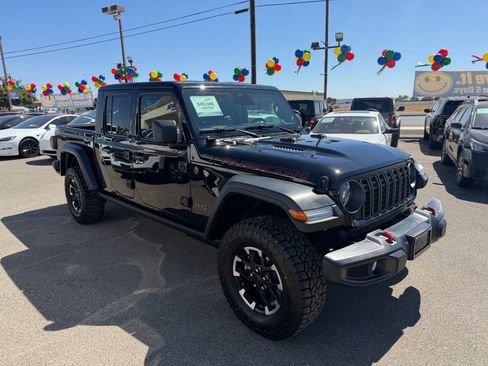 Used 2026 Jeep Gladiator Rubicon AWD/4WD image 2