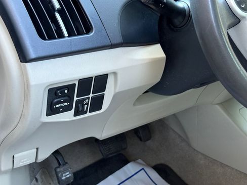 Used 2010 Toyota Prius Two image 12