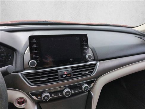 Used 2022 Honda Accord Hybrid image 14