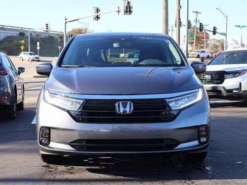 Certified 2024 Honda Odyssey EX-L image 2