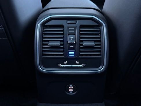 New 2026 Porsche Macan image 29