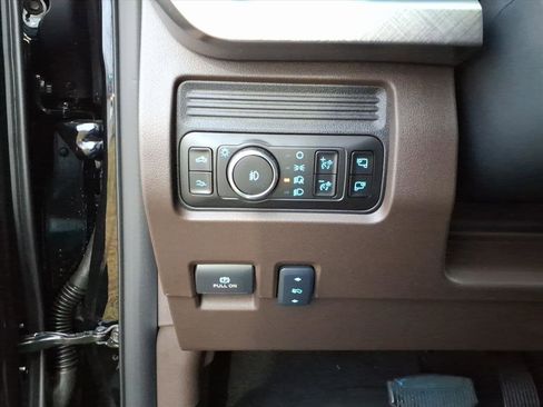 New 2026 Ford F250 King Ranch w/ Tremor Off-Road Package image 15