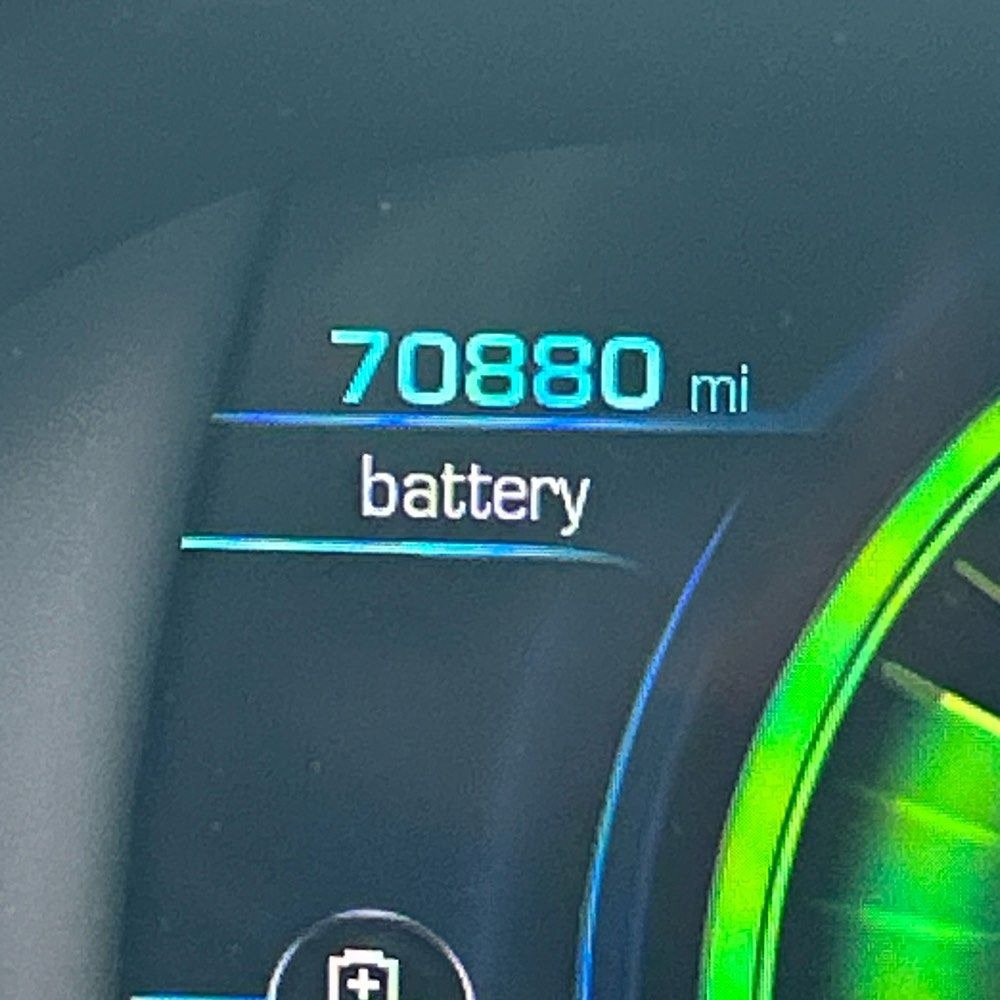 Used 2017 Chevrolet Volt LT FWD image 8