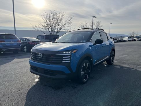 New 2026 Nissan Kicks SR w/ Cold Weather Package image 8