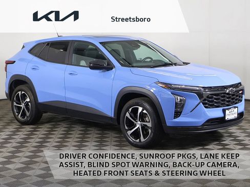 Used 2024 Chevrolet Trax RS w/ Sunroof Package FWD image 1