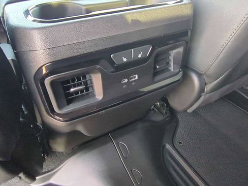 Used 2024 GMC Sierra 2500 AT4 w/ AT4 Premium Plus Package AWD/4WD image 21