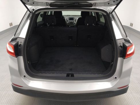 Used 2019 Chevrolet Equinox LS w/ LS Convenience Package image 29