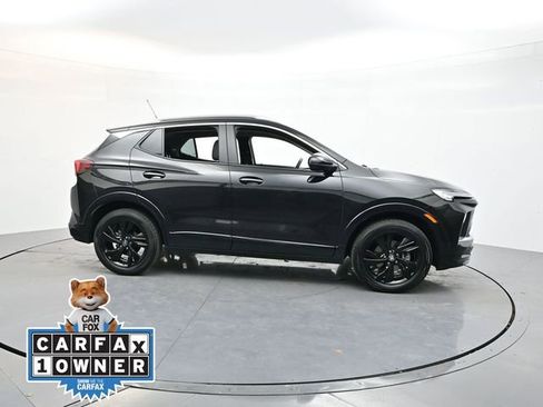 Used 2024 Buick Encore GX Sport Touring image 11