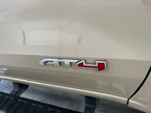 Used 2023 GMC Canyon AT4 w/ AT4 Premium Package image 12