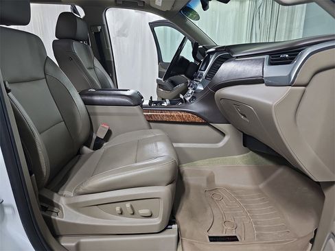 Certified 2017 Chevrolet Suburban Premier image 13