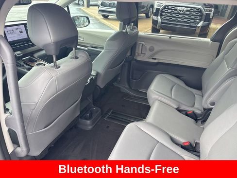 Used 2023 Toyota Sienna XLE image 17