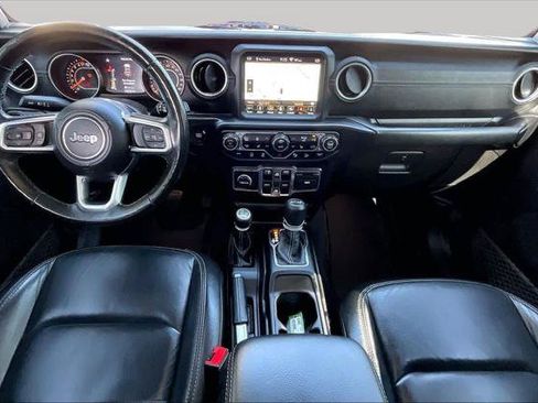 Certified 2018 Jeep Wrangler Unlimited Sahara AWD/4WD image 14