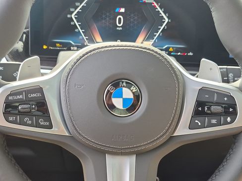 New 2027 BMW X7 xDrive40i w/ Executive Package AWD/4WD image 18