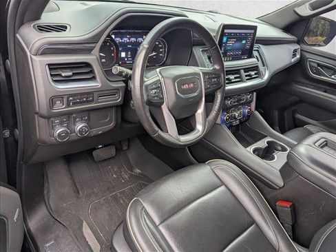 Used 2021 GMC Yukon SLT w/ SLT Premium Package AWD/4WD image 2