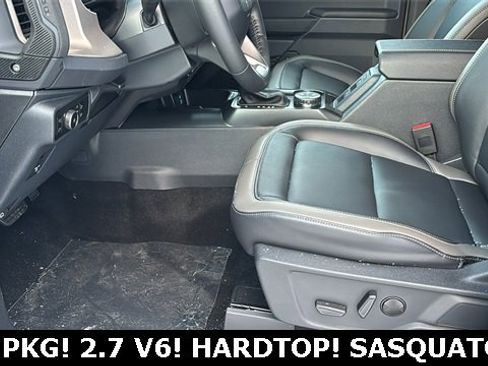 New 2025 Ford Bronco Outer Banks w/ Sasquatch Package image 22