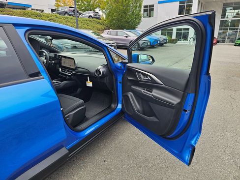 New 2026 Chevrolet Equinox EV LT image 25