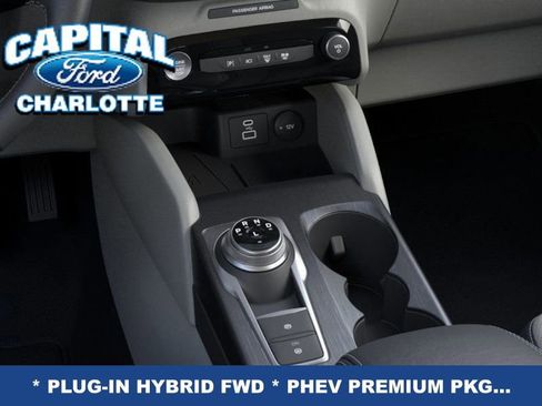 New 2025 Ford Escape SE w/ PHEV Premium Package image 16