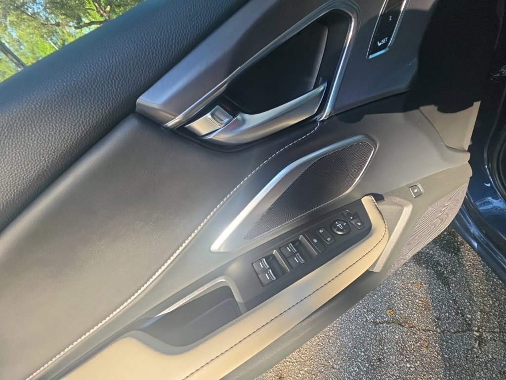 Certified 2025 Acura RDX SH-AWD image 16