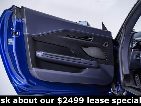 Used 2025 Aston Martin V8 Vantage Coupe image 30