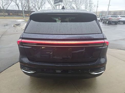 Certified 2024 Lincoln Nautilus Reserve w/ Equipment Group 202A image 15