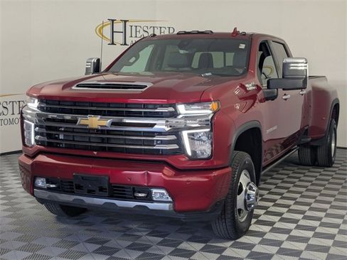 Used 2023 Chevrolet Silverado 3500 High Country image 4