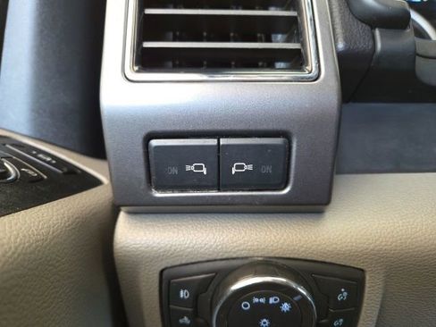 Used 2020 Ford F250 XLT w/ XLT Premium Package AWD/4WD image 51