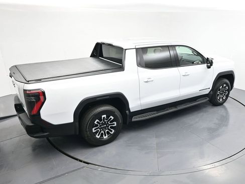 New 2026 GMC Sierra EV Elevation image 5