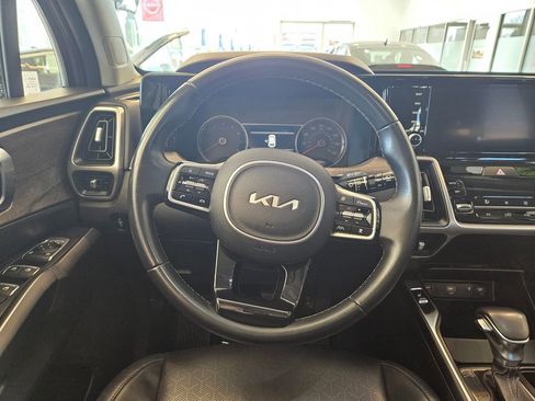 Used 2022 Kia Sorento X-Line EX image 17
