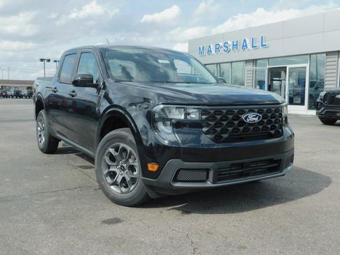 New 2025 Ford Maverick XLT w/ XLT Luxury Package image 32