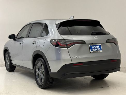 New 2026 Honda HR-V LX image 8