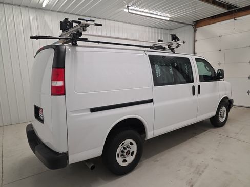 Used 2020 GMC Savana 3500 w/ Driver Convenience Package RWD image 11