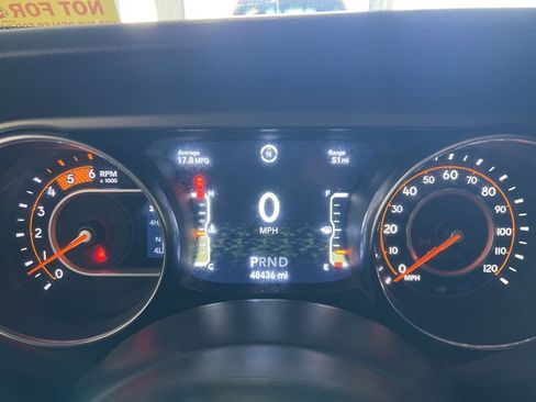 Used 2021 Jeep Gladiator Willys image 7