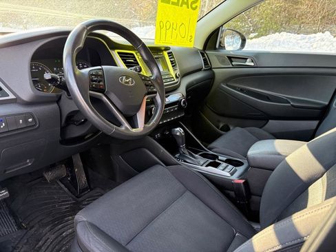 Used 2016 Hyundai Tucson Sport image 11