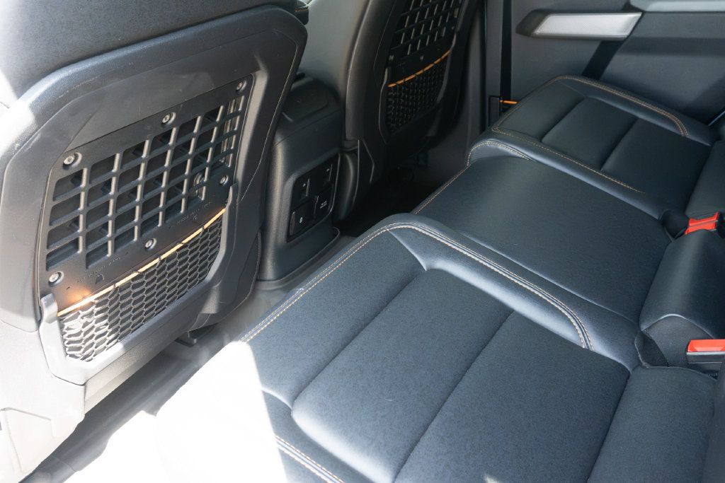 Used 2023 Ford Bronco Badlands AWD/4WD image 19