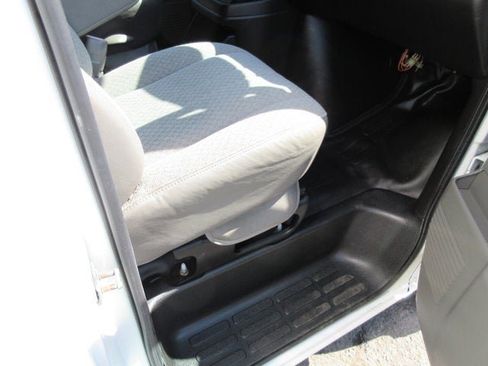 Used 2014 Chevrolet Express 3500 Extended image 15