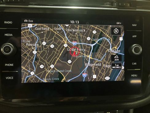 Used 2019 Volkswagen Tiguan SEL R-Line AWD/4WD image 15