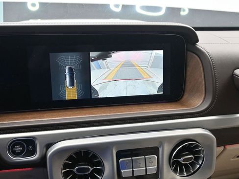Used 2021 Mercedes-Benz G 550 image 18