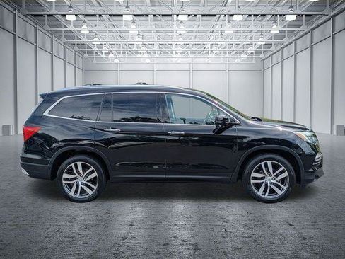 Used 2016 Honda Pilot Touring image 6