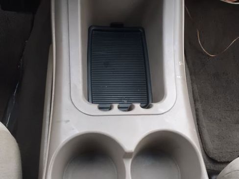 Used 2001 Ford Expedition XLT image 11