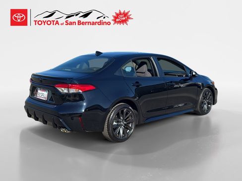 Certified 2026 Toyota Corolla SE w/ SE Package FWD image 5