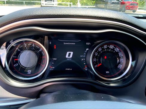 Used 2022 Dodge Challenger R/T Scat Pack RWD image 22