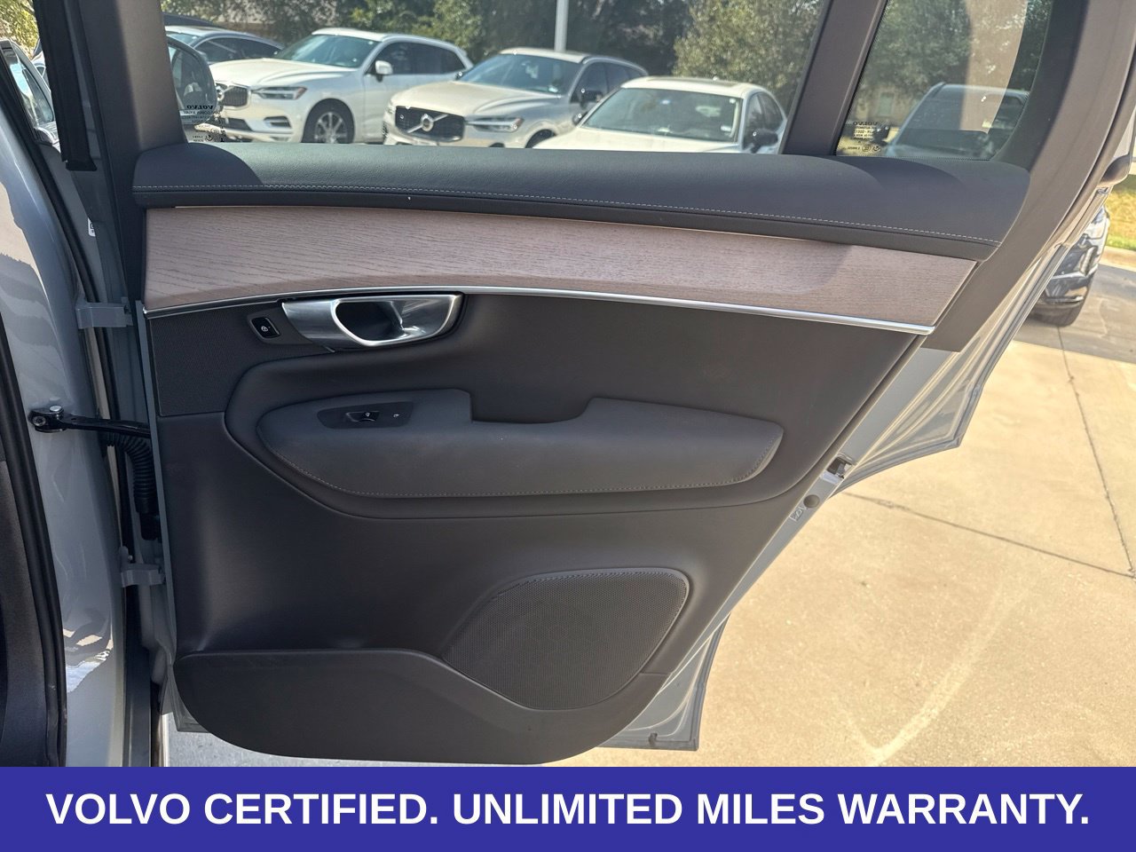 Certified 2026 Volvo XC90 B6 Plus AWD/4WD image 23