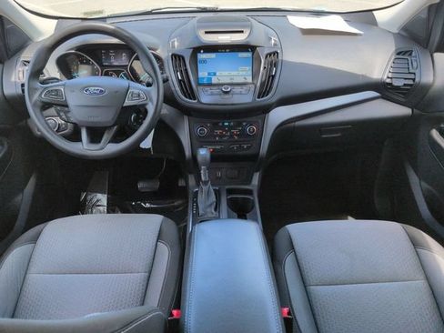 Used 2017 Ford Escape SE w/ Equipment Group 201A FWD image 15