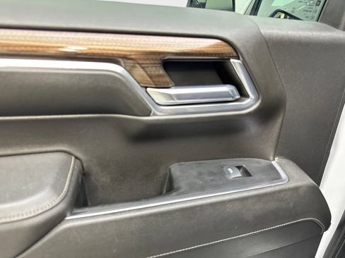 Used 2023 Chevrolet Silverado 1500 LT AWD/4WD image 40